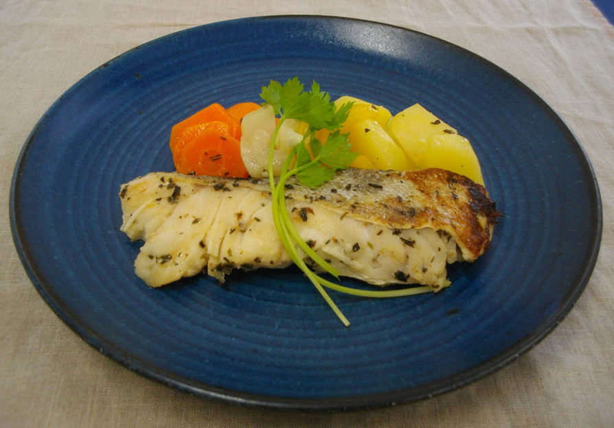 白身魚と野菜のハーブ焼きの画像
