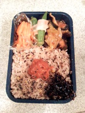 焼き肉のたれを使った簡単鶏肉焼きのお弁当