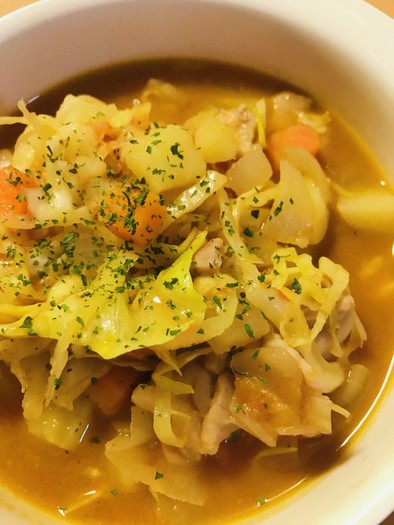 鶏肉＆根菜のミネストローネ風たべるスープの写真