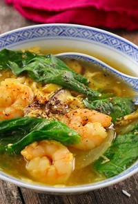 レタスと海老のカレー中華スープ
