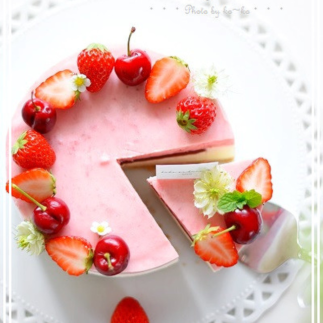 いちごムースとレアチーズケーキ レシピ 作り方 By Ko Ko クックパッド 簡単おいしいみんなのレシピが363万品 いちごムースとレアチーズケーキ レシピ 作り方 By Ko Ko クックパッド 簡単おいしいみんなのレシピが363万品