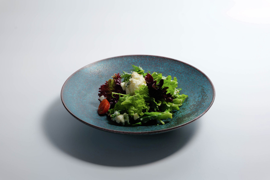 久美浜町産モッツァレラと丹後野菜のサラダの画像