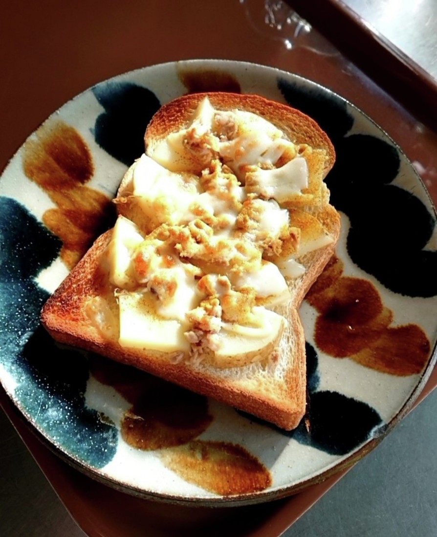 ツナジャガカレーマヨチーズトーストの画像