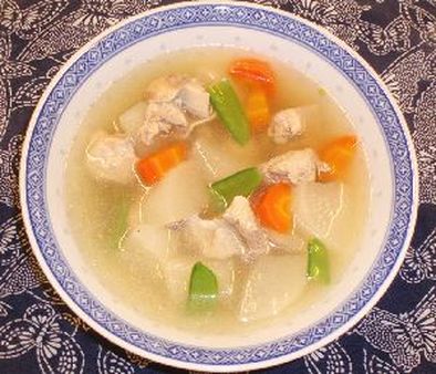 鶏肉と大根のさっぱり中華風スープの写真