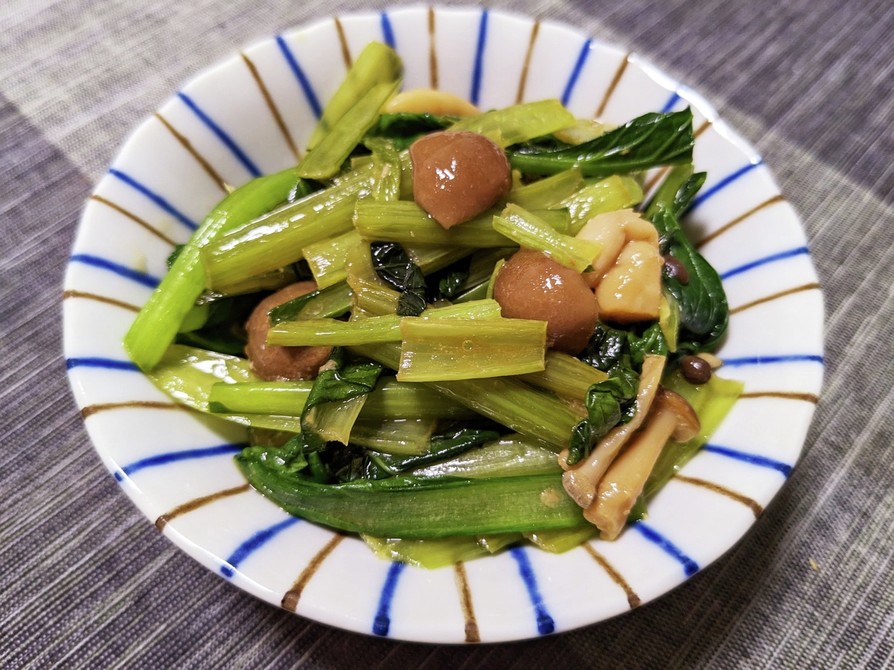 小松菜としめじのマヨ醤油炒めの画像