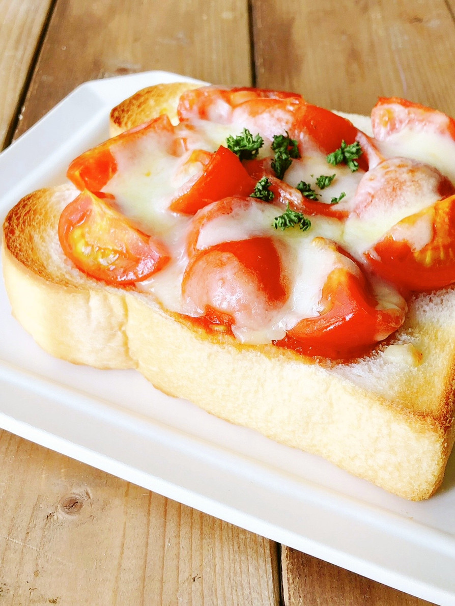 簡単♪生トマトのチーズトーストの画像