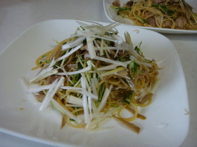 豚ゴボウと水菜のシャキシャキ和風パスタ☆