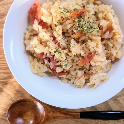 まるごとトマトの洋風炊き込みご飯の写真