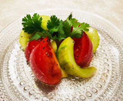 白瓜とトマトの清熱サラダの写真