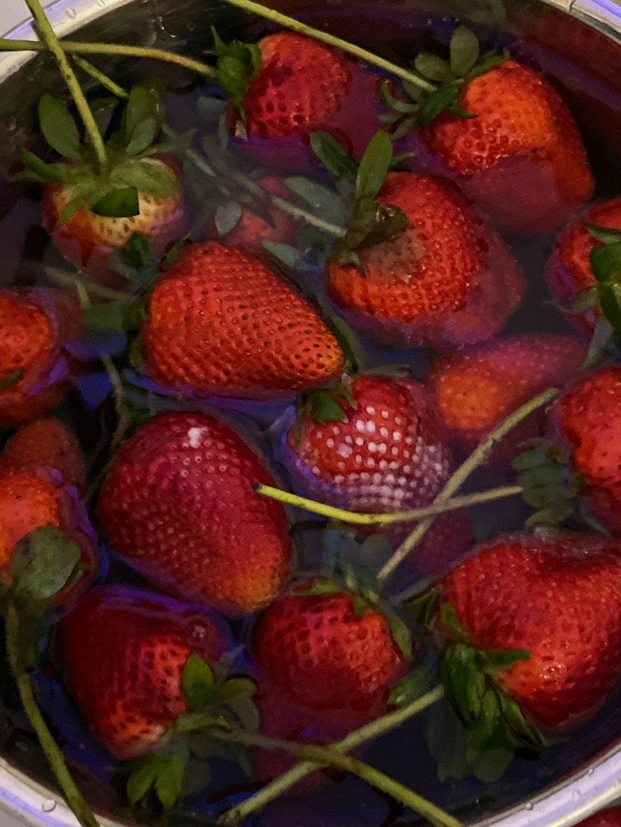 イチゴの自然な農薬除去レシピの画像