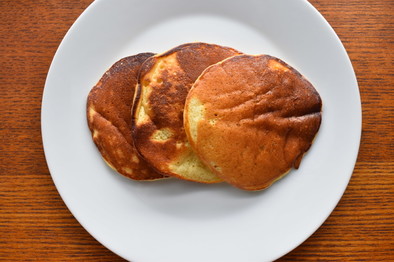 ひよこ豆粉のヴィーガンパンケーキの写真