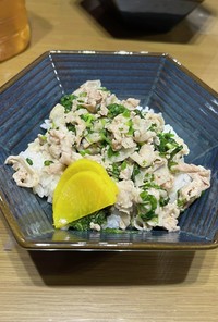 UEMATSU丼(塩豚丼)