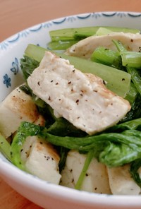 腸活♡小松菜と木綿豆腐の炒め物