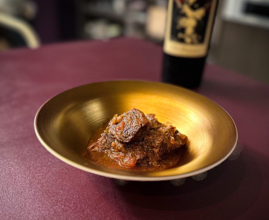 電気圧力鍋でつくる牛肉の赤ワイン煮の画像