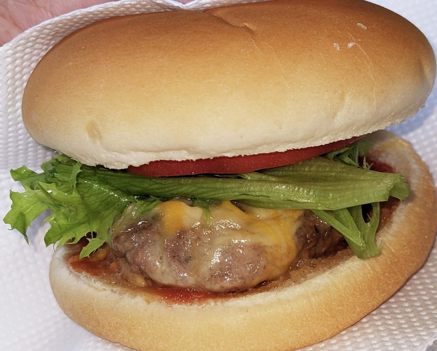 フリルレタスのポークチーズバーガーの画像