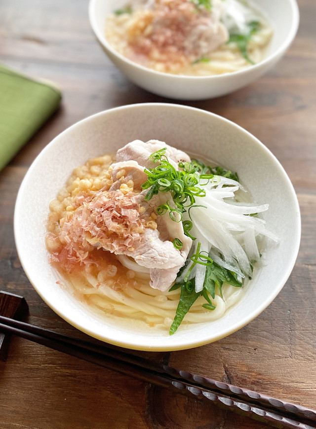 白だしで！冷しゃぶと玉ねぎのサラダうどんの画像