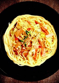 カリカリ魚肉ソーセージ&キャベツのパスタ