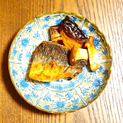 真鯖（サバ）のしょうゆ焼き～魚の駅生地～の写真