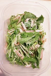 水菜とハムの簡単サラダ