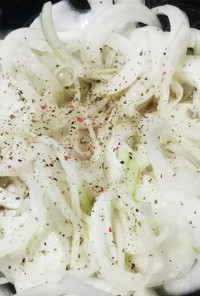 超絶簡単 新玉ねぎのタイ風 健康サラダ