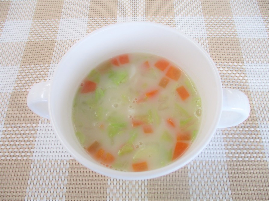 【離乳食後期～】たらと野菜のミルクスープの画像