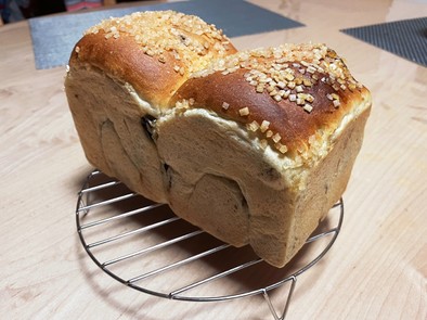 湯種もちもちレーズン食パンの写真