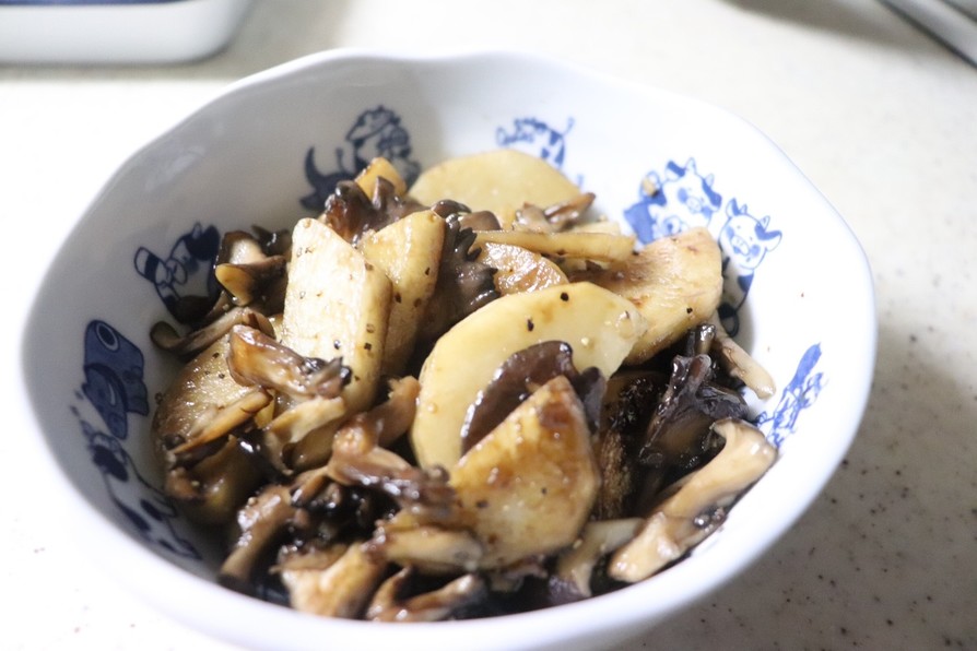 長芋と舞茸の麺つゆ炒めの画像