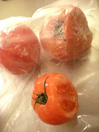 トマト缶いらず♪　トマトの冷凍保存の写真