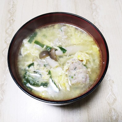 ゴロゴロ鶏団子スープの写真