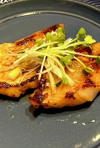 【簡単】白身魚のガリバタ醤油ステーキ