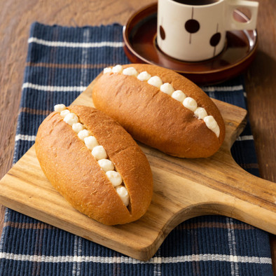 ふすまロールパンのミルクフランス風の写真