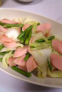 白菜と✿魚肉ソーセージの✿シンプル✿炒め