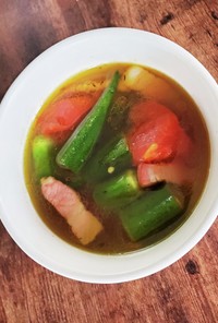 自家製ブイヨンの夏野菜コンソメスープ