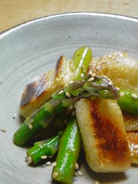 アスパラと油揚げのにんにく酢醤油和え