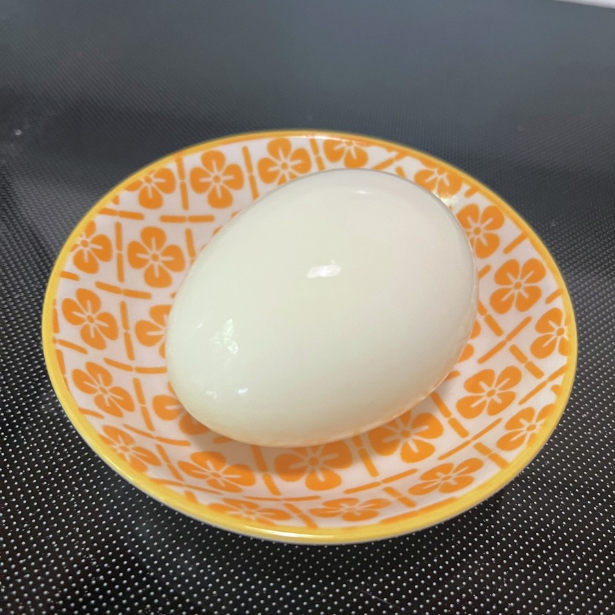ツルンと剥けるゆで卵（固茹で）の画像