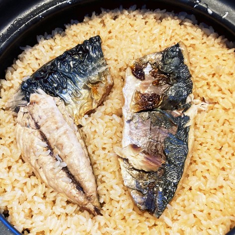 鯖と鯵　土鍋　炊き込みご飯