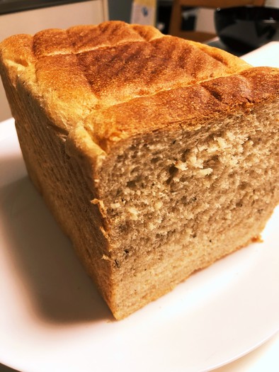 ハーブ香るサンドイッチ用食パンの写真