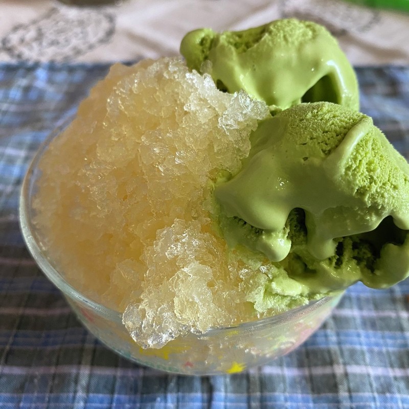 日本未発売】 アイスが乗った練乳いちごのかき氷 ハンドメイド i9tmg