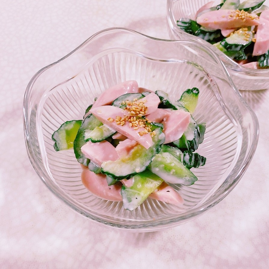 きゅうりと魚肉ソーセージのサラダの画像