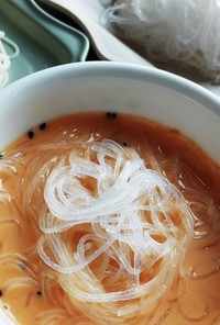 変わり種コングクス豆乳麺（韓国夏料理）