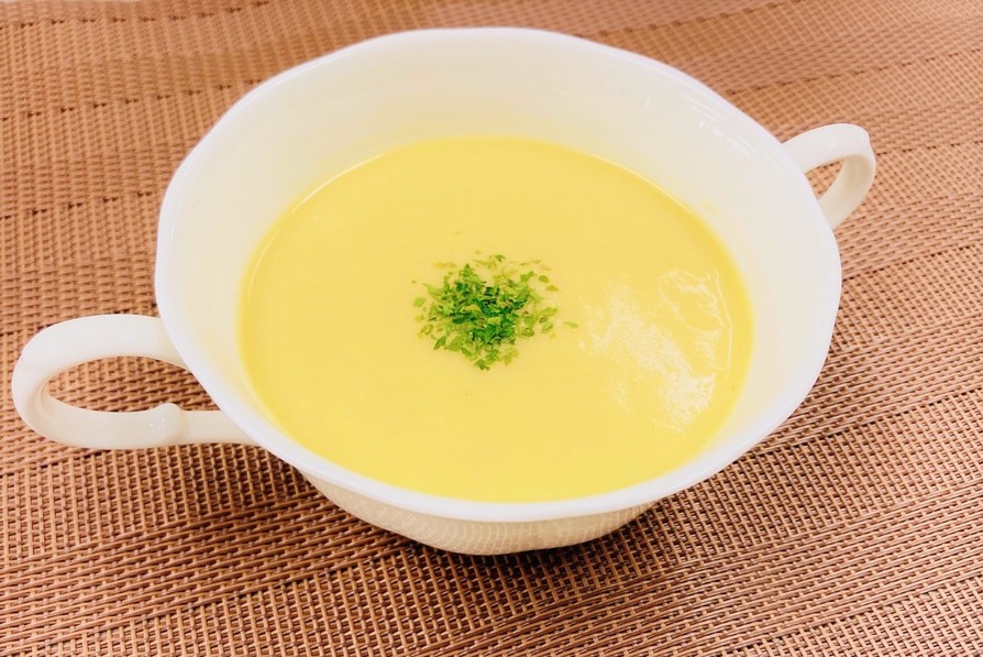 ホワイトソースで作る簡単コーンスープの画像