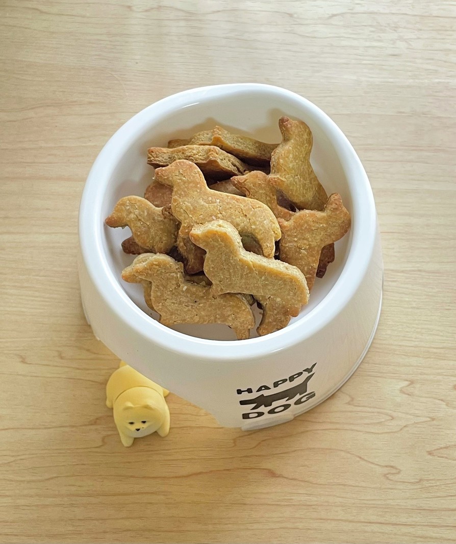 米粉と全粒粉で作る 犬用胡麻クッキーの画像