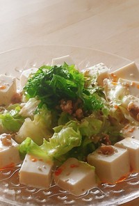 レタスとナッツの爽やか梅ドレ★豆腐サラダ