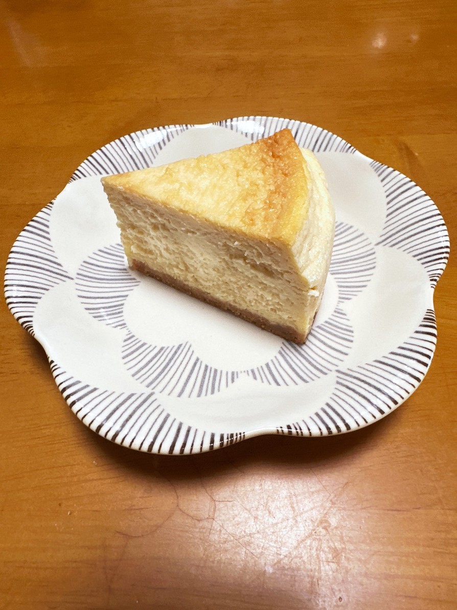 サワークリーム入り　濃厚チーズケーキの画像