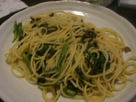 春菊としいたけのパスタ