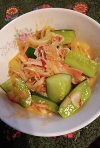 胡瓜とカニカマの中華風サラダ