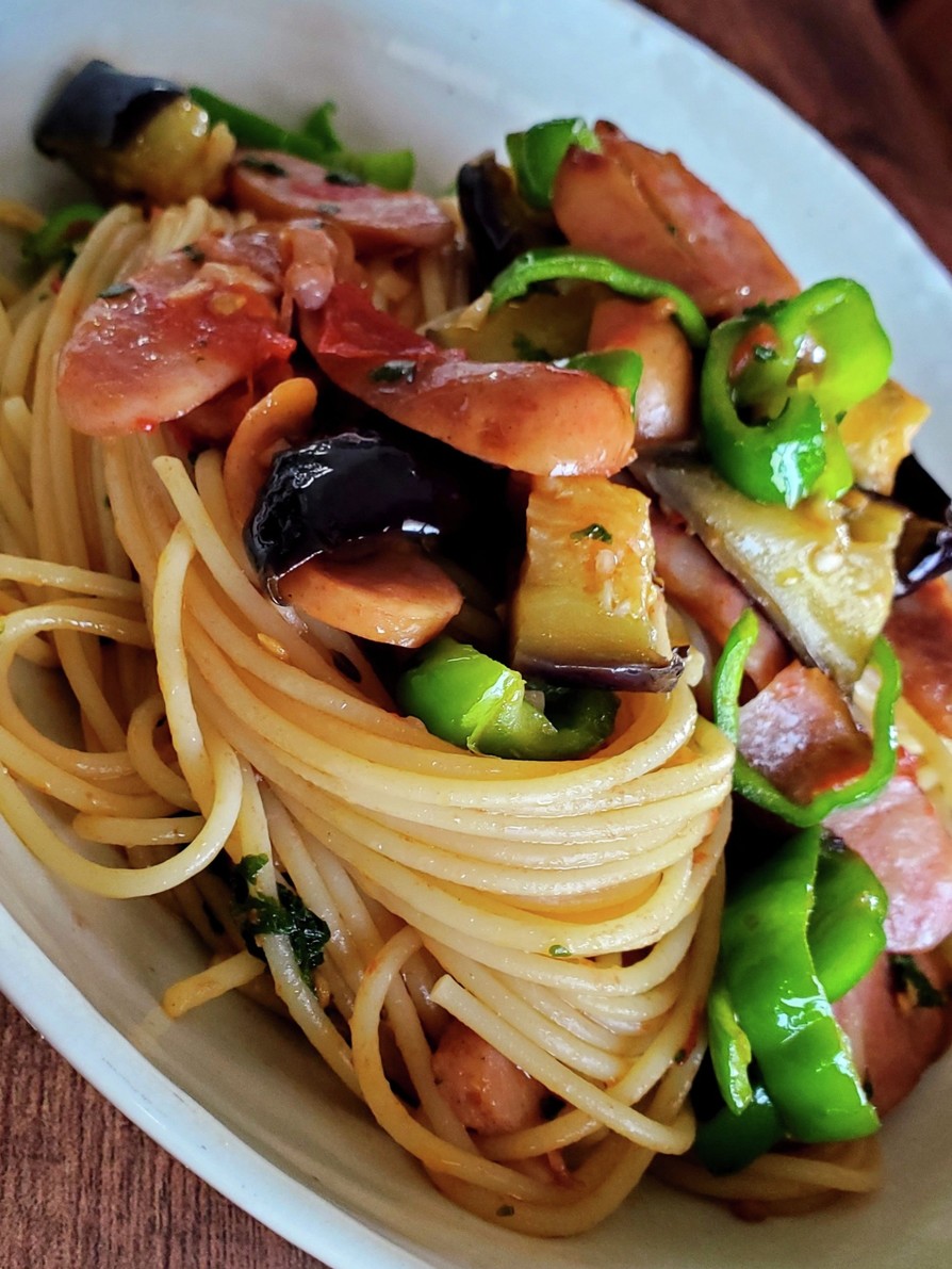 夏野菜とアンチョビのスパゲティの画像