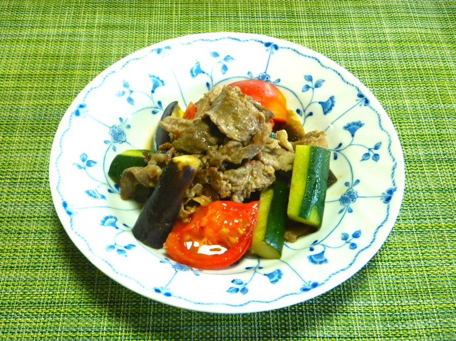 牛肉と夏野菜の黒酢さっぱり炒め・暑い日にの画像