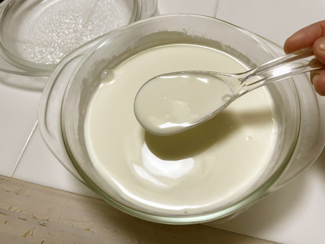 牛乳からヨーグルト（室温）の画像