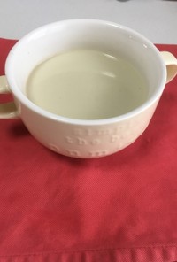 黒蜜入り緑茶のロイヤルミルクティー